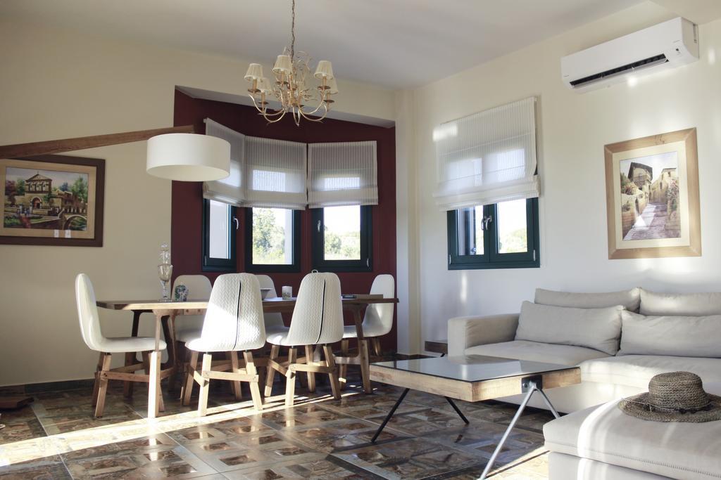 Pleiades Luxury Villa Svoronata Exterior photo